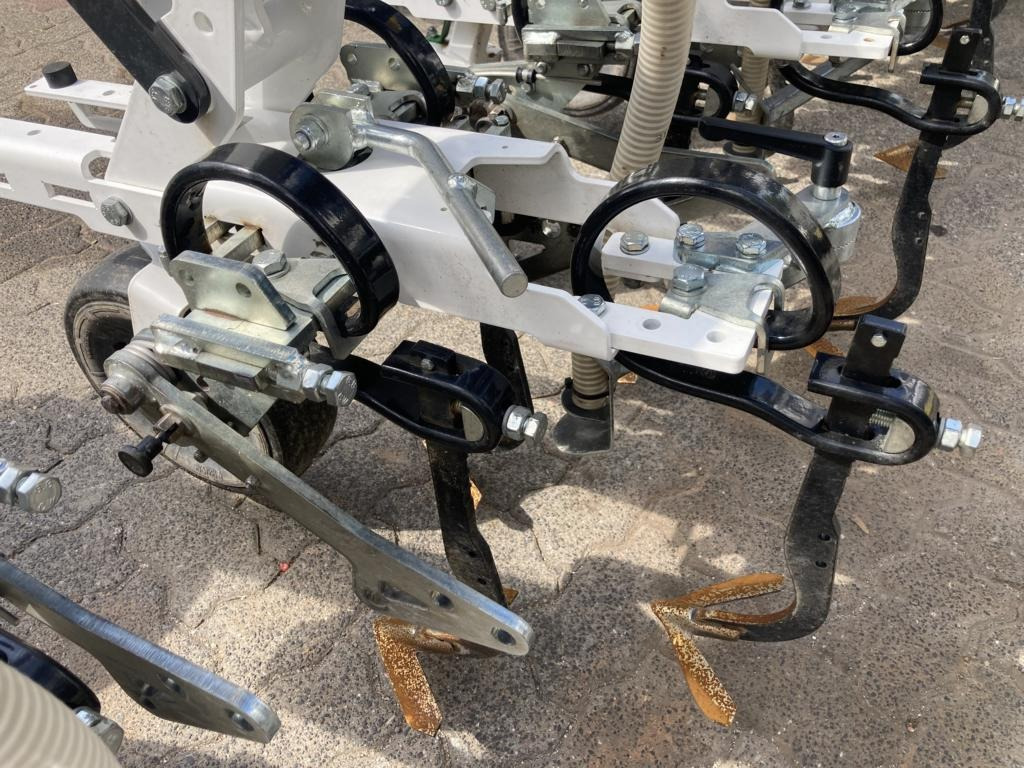 Peralatan pemupukan Kerner Variofield 630H: gambar 23