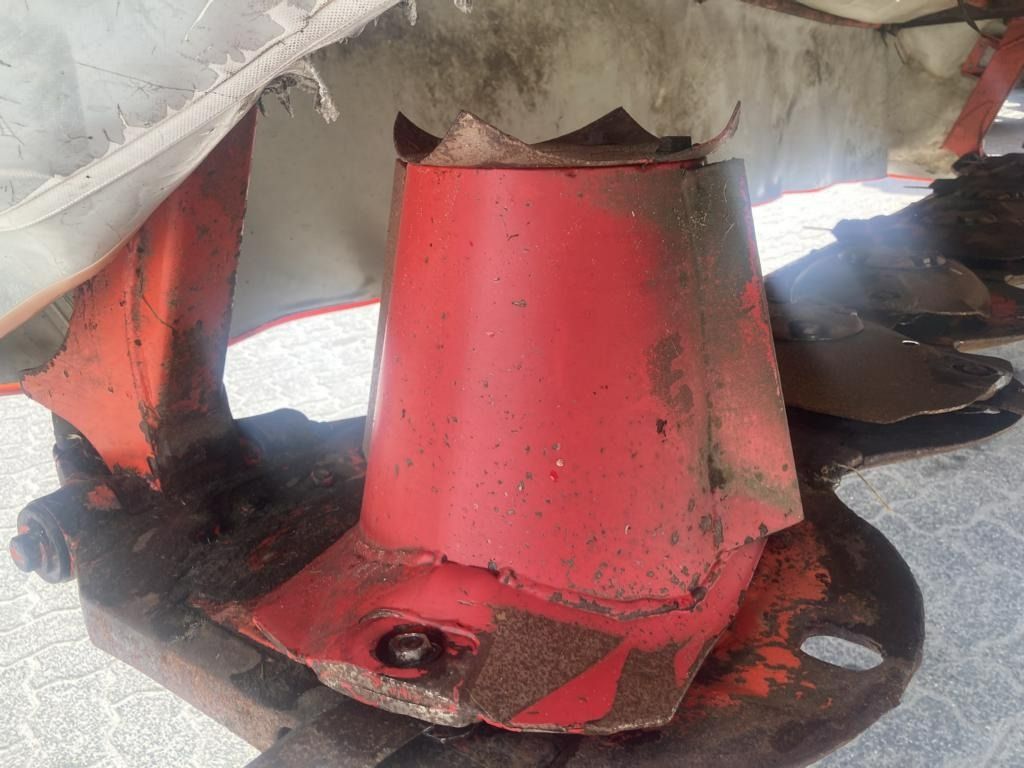 Kuhn GMD 4010 - Mesin pemotong padang rumput: gambar 3 Kuhn GMD 4010 - Mesin pemotong padang rumput: gambar 3