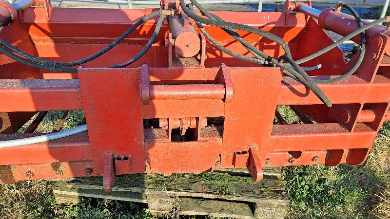 McHale Siloschneidschaufel - Tedder/ Menyapu: gambar 2 McHale Siloschneidschaufel - Tedder/ Menyapu: gambar 2