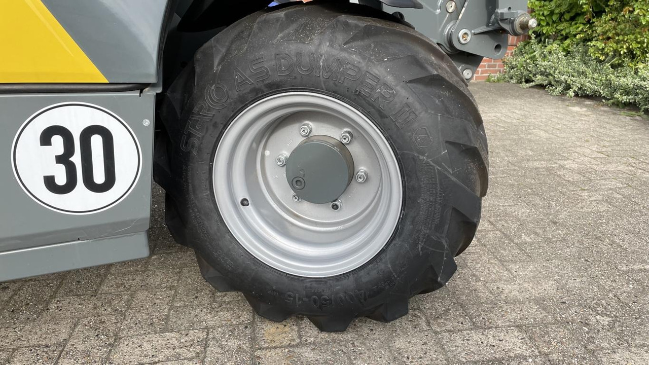 Loader konstruksi baru Wacker TH 412: gambar 16