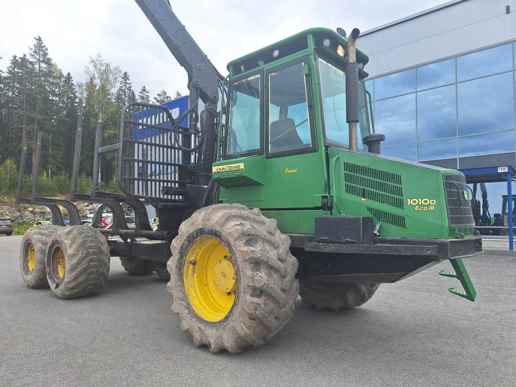 John Deere 1010 D Eco III - Forwarder: gambar 1 John Deere 1010 D Eco III - Forwarder: gambar 1