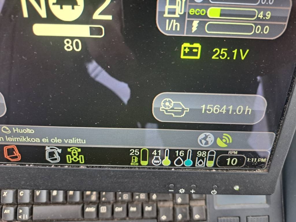 Komatsu 855 - Forwarder: gambar 4 Komatsu 855 - Forwarder: gambar 4