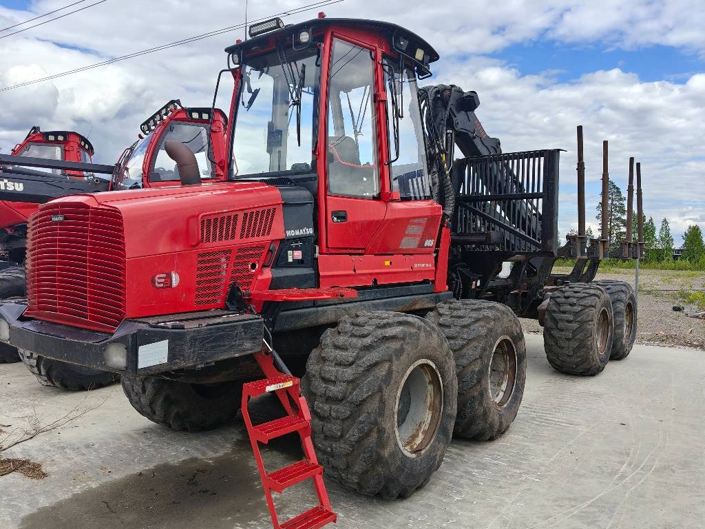 Komatsu 865 - Forwarder: gambar 1 Komatsu 865 - Forwarder: gambar 1