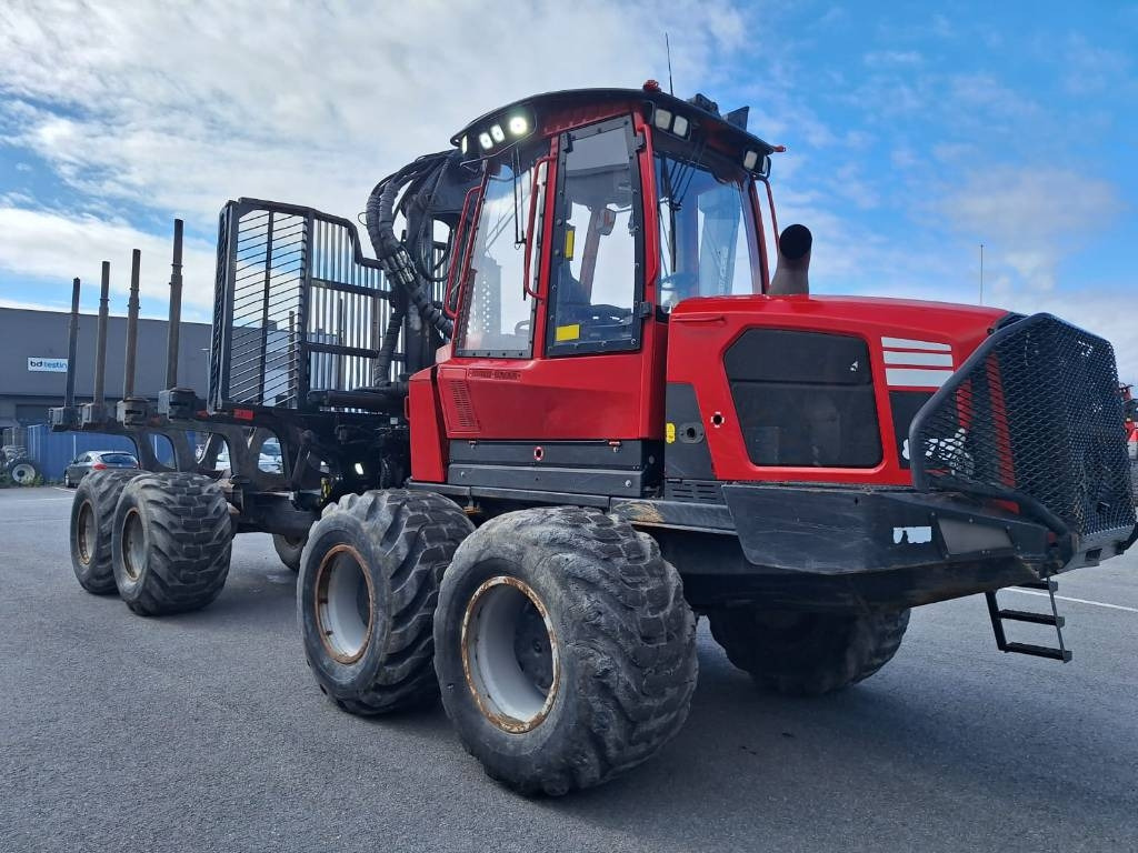Komatsu 875 - Forwarder: gambar 1 Komatsu 875 - Forwarder: gambar 1