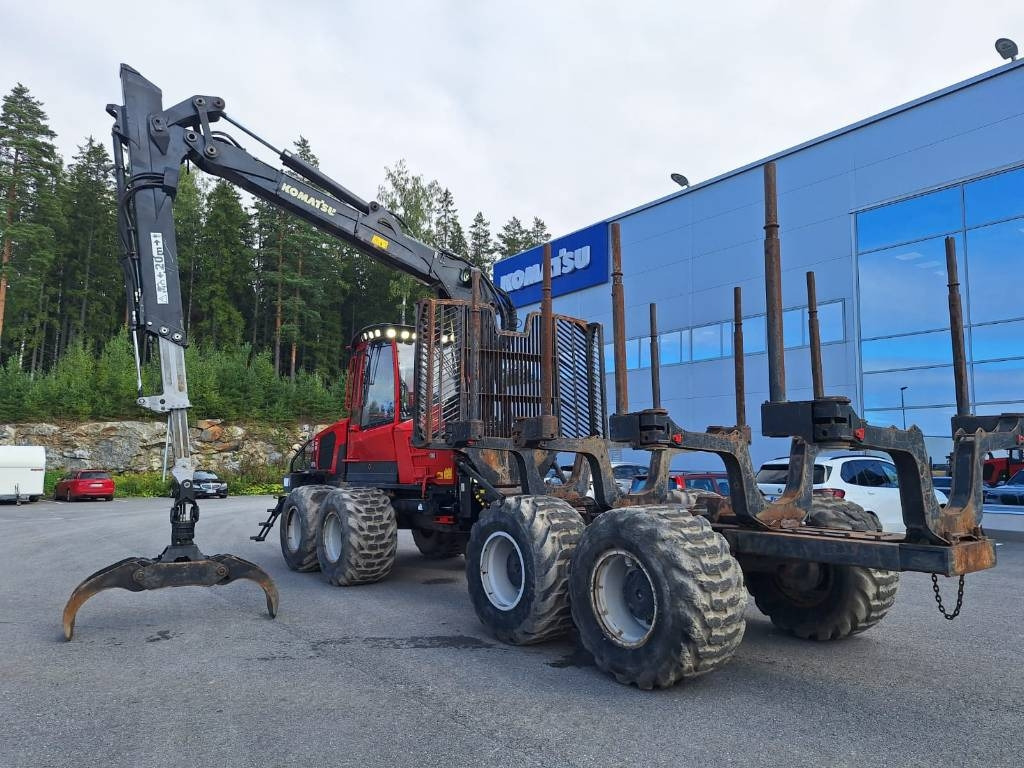 Komatsu 875 - Forwarder: gambar 3 Komatsu 875 - Forwarder: gambar 3