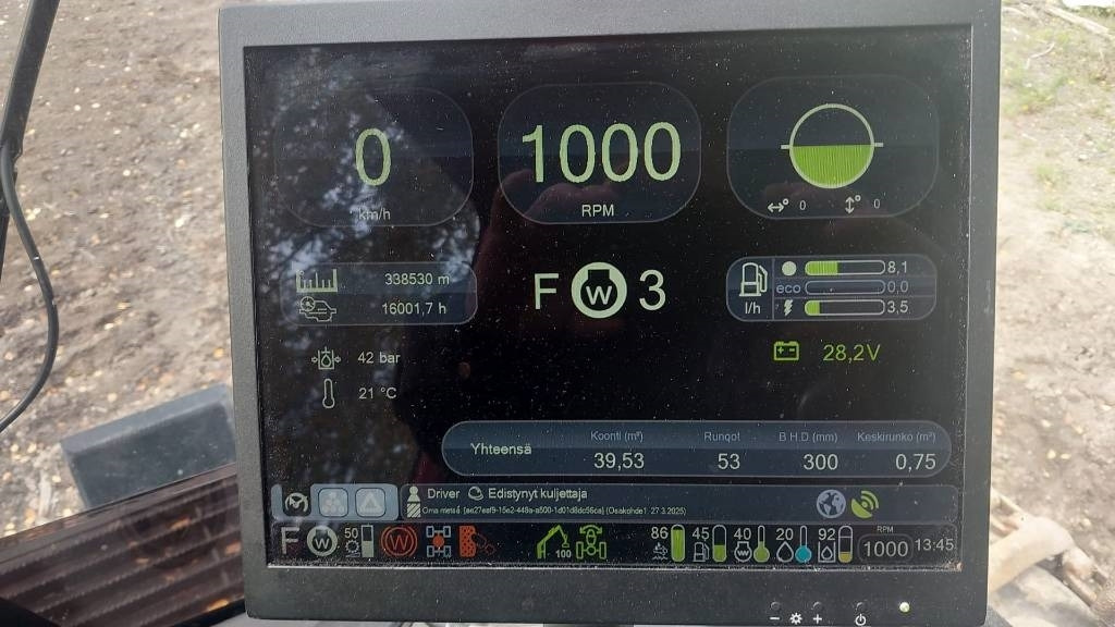 Peralatan pemanen Komatsu 901: gambar 9