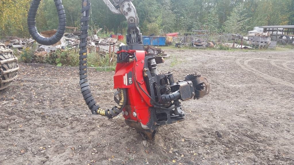 Peralatan pemanen Komatsu 901: gambar 6