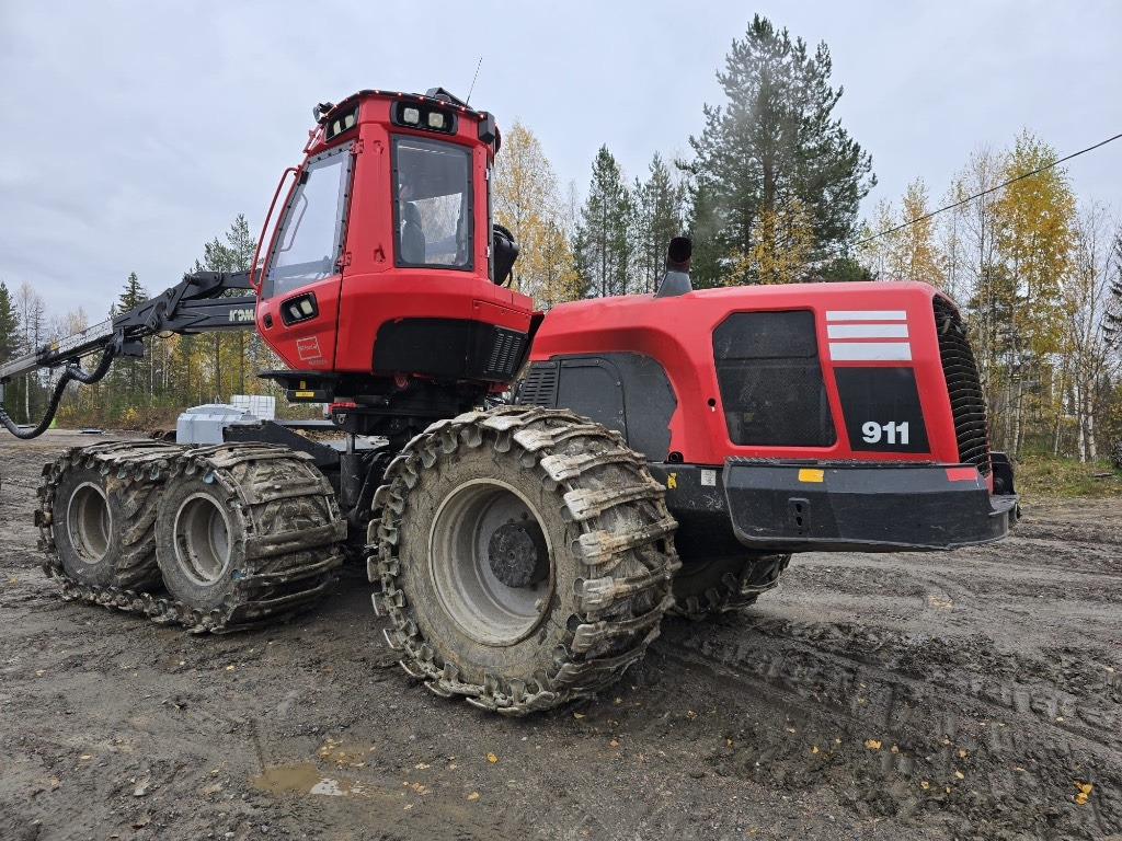 Komatsu 911.7 - Peralatan pemanen: gambar 4 Komatsu 911.7 - Peralatan pemanen: gambar 4