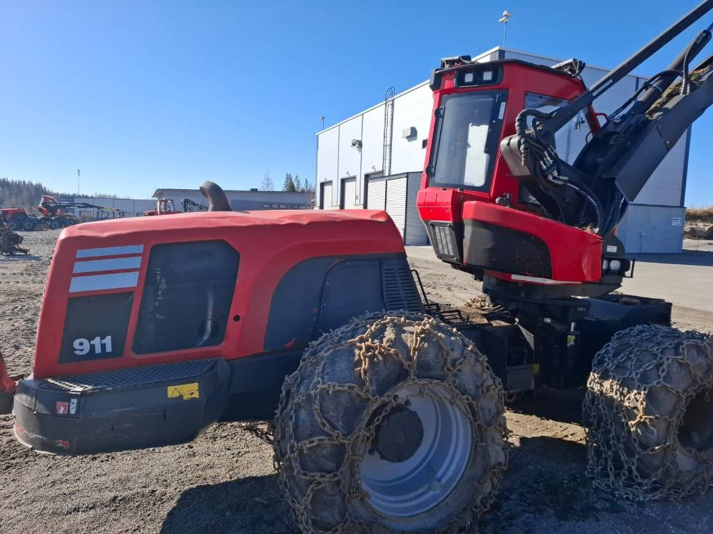 Komatsu 911 - Peralatan pemanen: gambar 2 Komatsu 911 - Peralatan pemanen: gambar 2