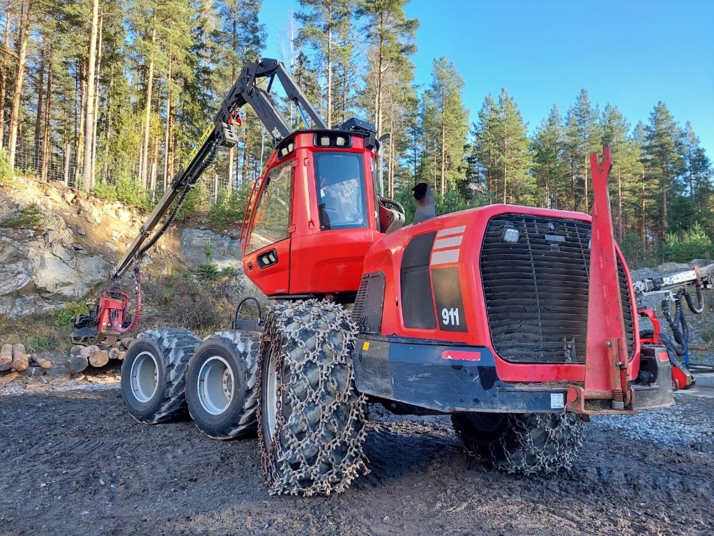 Komatsu 911 - Peralatan pemanen: gambar 5 Komatsu 911 - Peralatan pemanen: gambar 5