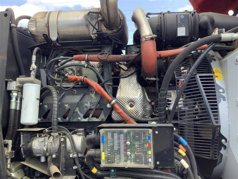 Komatsu 911  - Peralatan pemanen: gambar 4 Komatsu 911  - Peralatan pemanen: gambar 4