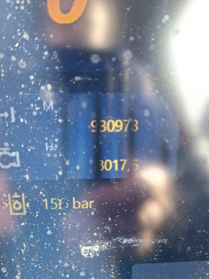 Peralatan pemanen Komatsu 931 XC: gambar 9 Peralatan pemanen Komatsu 931 XC: gambar 9