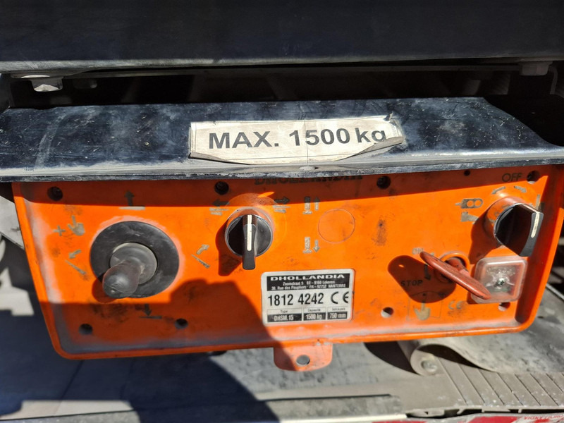 Renault D Cab 2.1 - Truk box: gambar 3 Renault D Cab 2.1 - Truk box: gambar 3