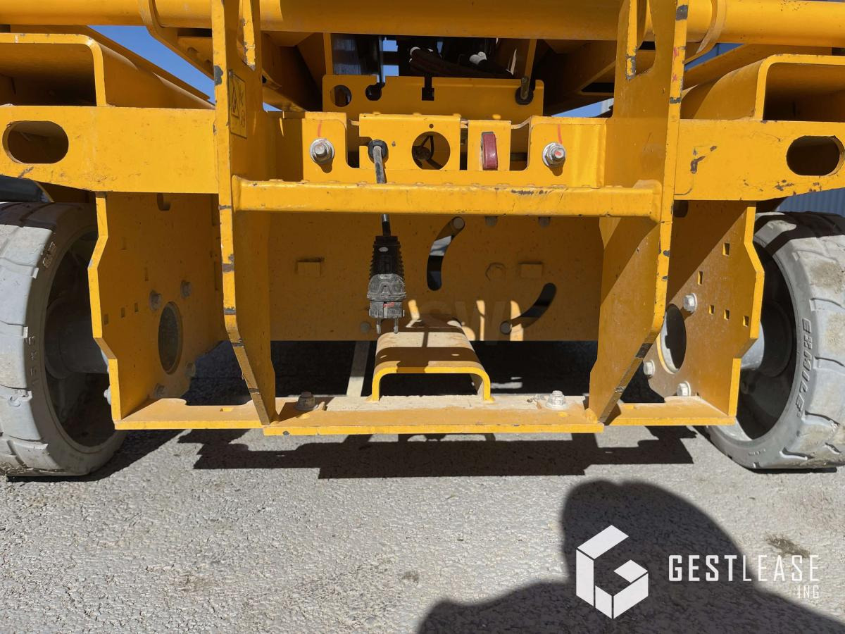 Scissor lifts Genie GS-2646: gambar 16 Scissor lifts Genie GS-2646: gambar 16