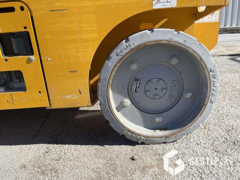 Scissor lifts Genie GS-2646: gambar 17 Scissor lifts Genie GS-2646: gambar 17