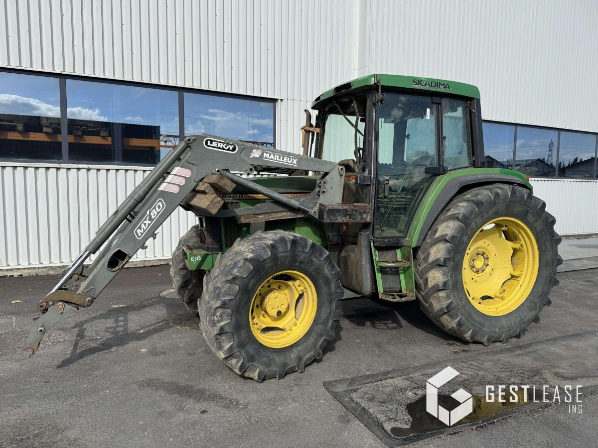 John Deere 6400 4RM - Traktor: gambar 1 John Deere 6400 4RM - Traktor: gambar 1