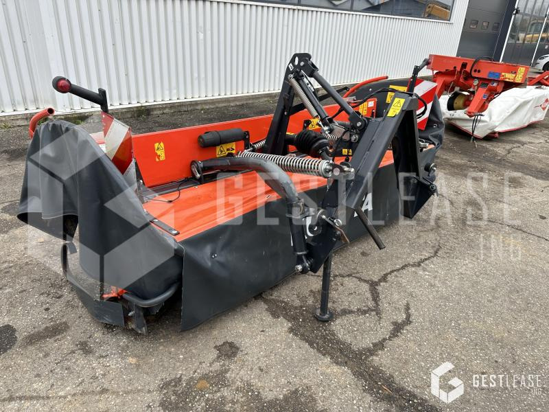 Kubota DM4032 - Mesin pemotong padang rumput: gambar 1 Kubota DM4032 - Mesin pemotong padang rumput: gambar 1