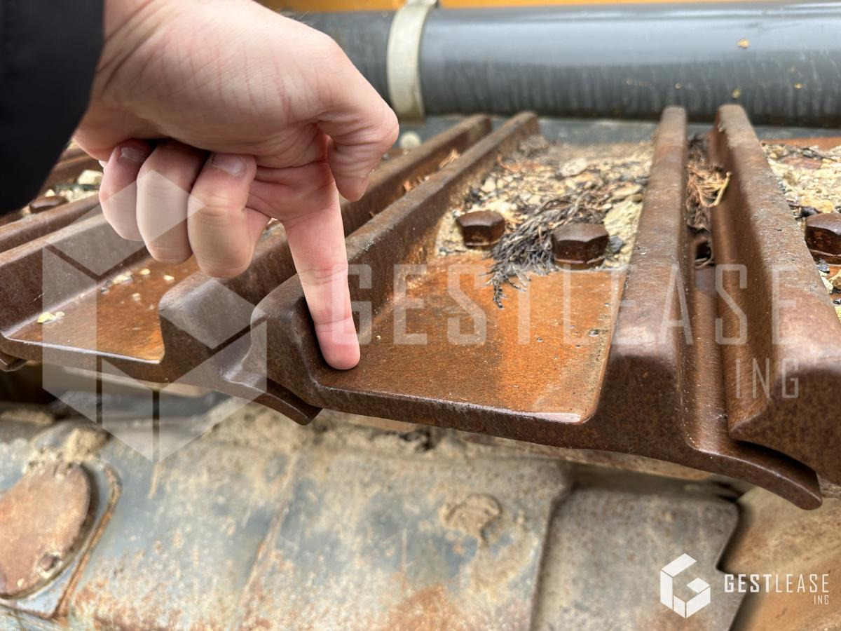 Crawler loader Liebherr LR636: gambar 6 Crawler loader Liebherr LR636: gambar 6