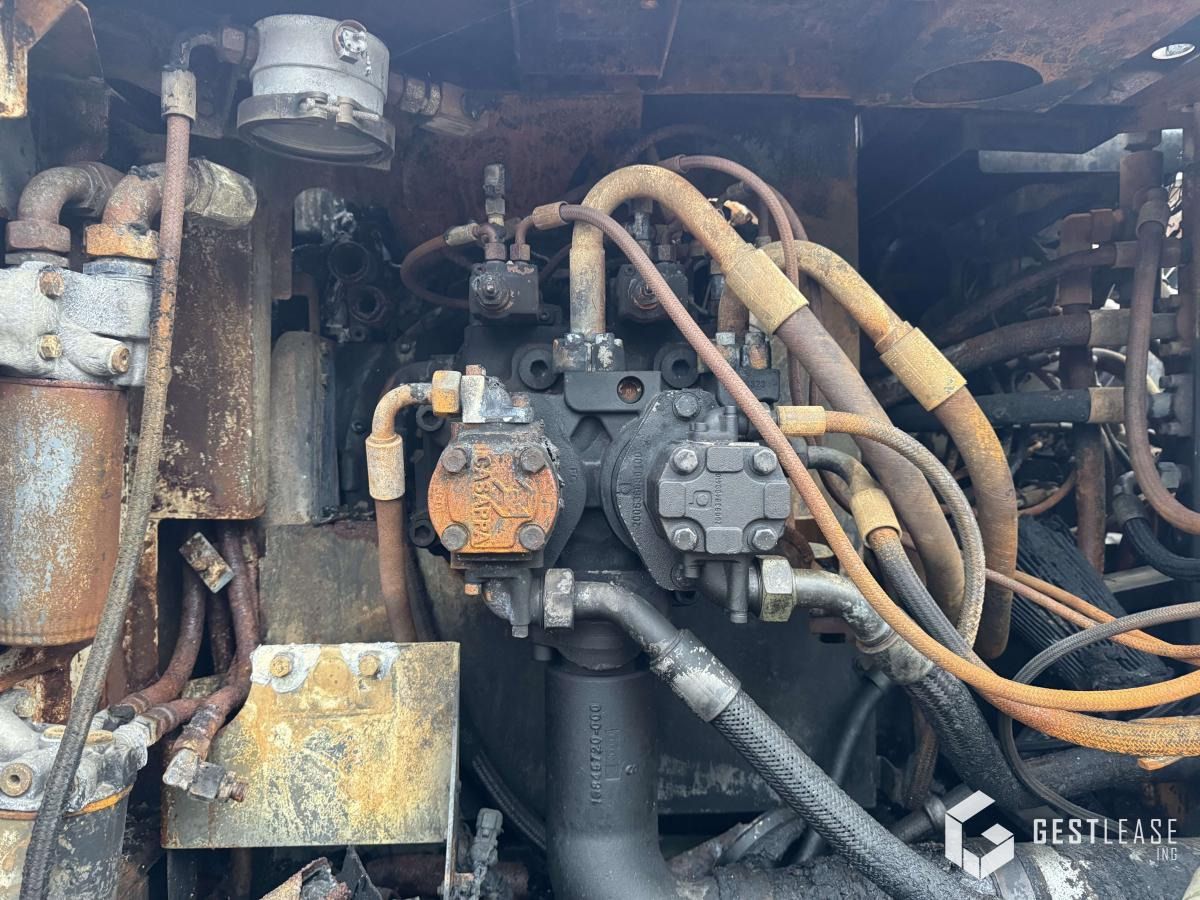 Liebherr R922LC - Ekskavator perayap: gambar 4 Liebherr R922LC - Ekskavator perayap: gambar 4