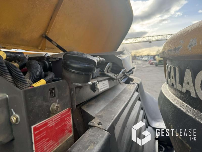 Ekskavator roda Mecalac 12 MTX: gambar 16