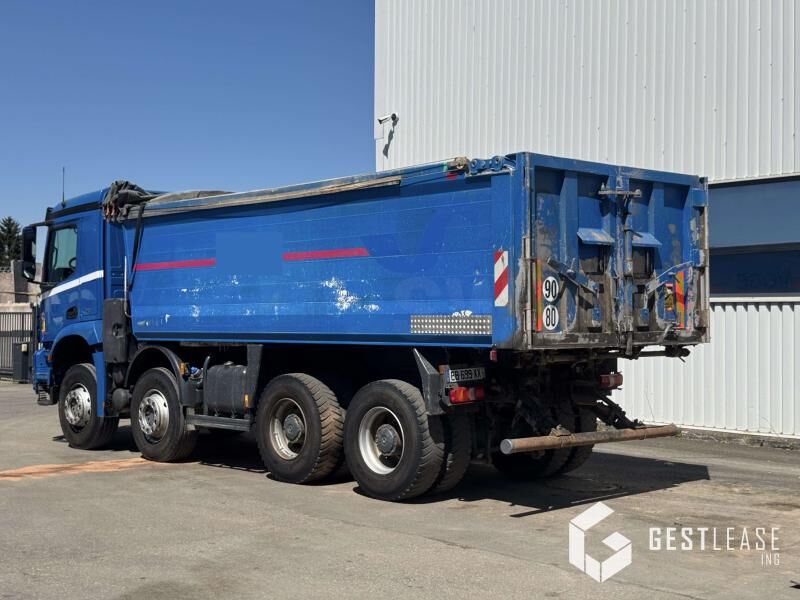 Mercedes Arocs 3243 K - Truk jungkit: gambar 2 Mercedes Arocs 3243 K - Truk jungkit: gambar 2