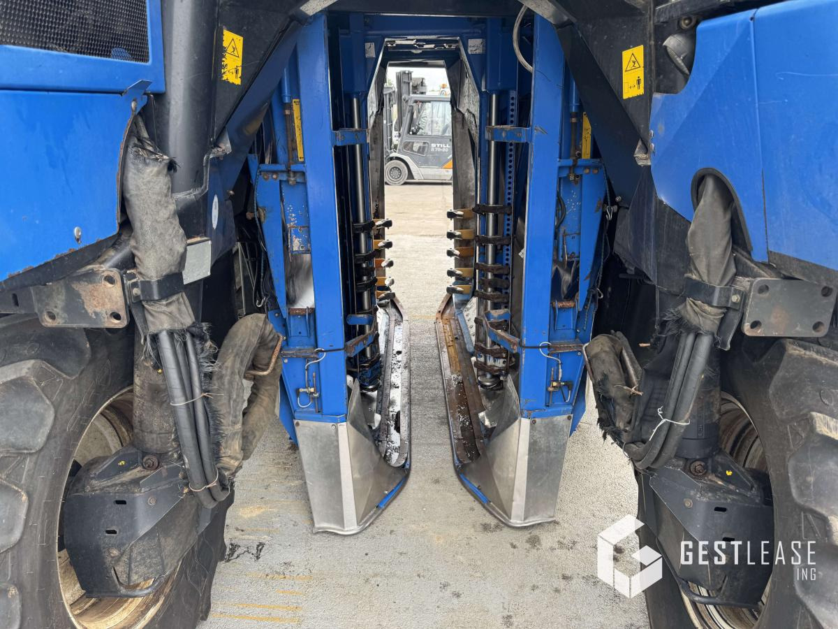 New Holland VL6050 - Mesin pemanen anggur: gambar 5 New Holland VL6050 - Mesin pemanen anggur: gambar 5