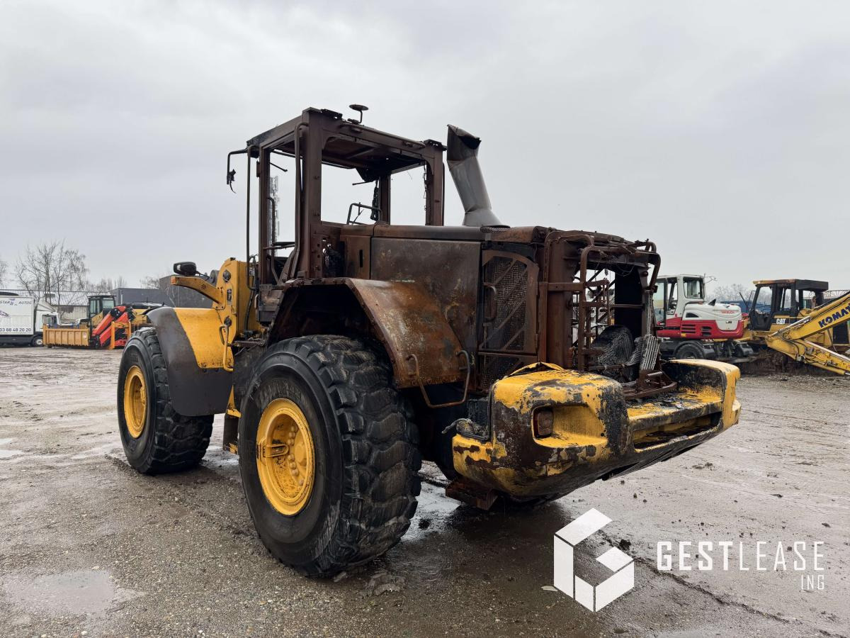 Volvo L 120 F - Wheel loader: gambar 2 Volvo L 120 F - Wheel loader: gambar 2