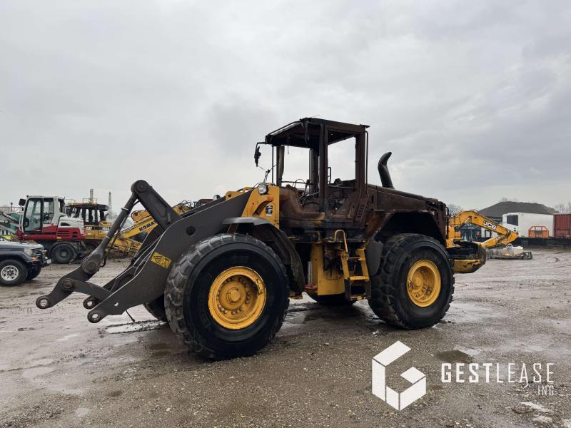 Volvo L 120 F - Wheel loader: gambar 1 Volvo L 120 F - Wheel loader: gambar 1