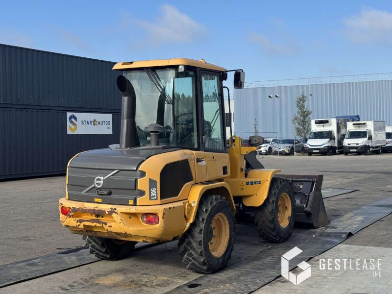 Volvo L30G - Wheel loader: gambar 3 Volvo L30G - Wheel loader: gambar 3
