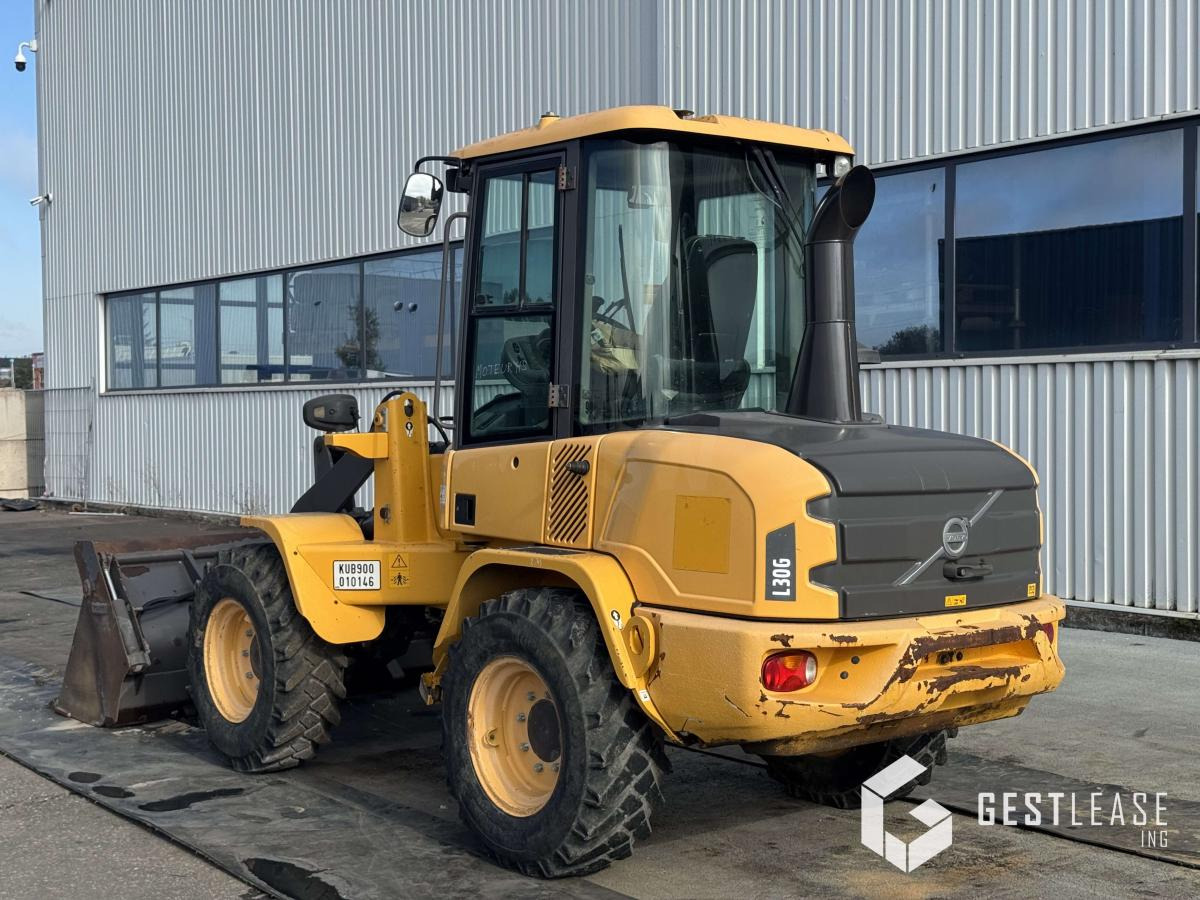 Volvo L30G - Wheel loader: gambar 2 Volvo L30G - Wheel loader: gambar 2