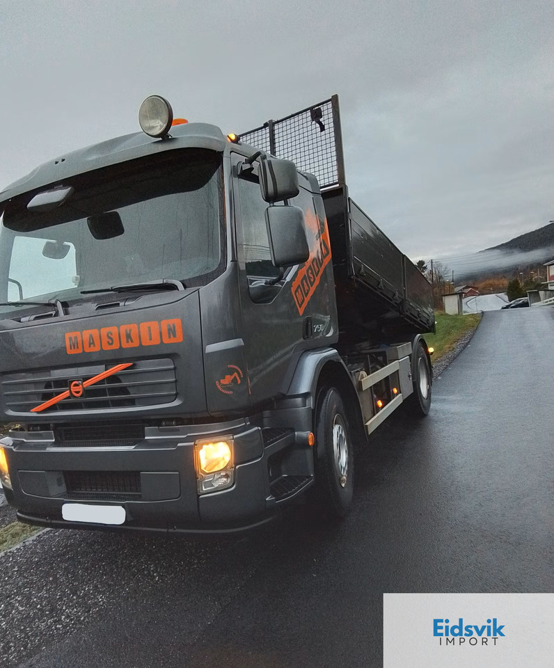 VOLVO EF 340 - Truk jungkit: gambar 1 VOLVO EF 340 - Truk jungkit: gambar 1