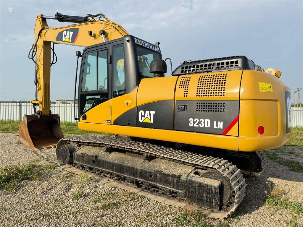 CAT 323 D - Ekskavator perayap: gambar 3 CAT 323 D - Ekskavator perayap: gambar 3
