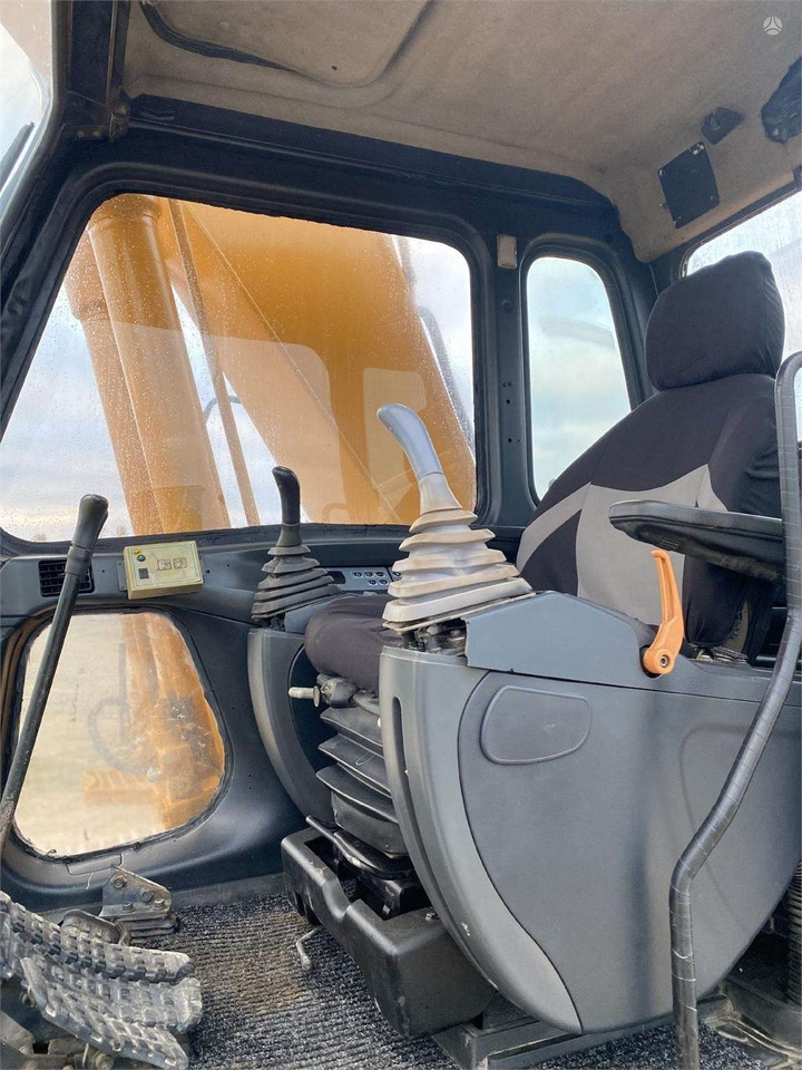 Ekskavator perayap Case CX 210 Longreach: gambar 21