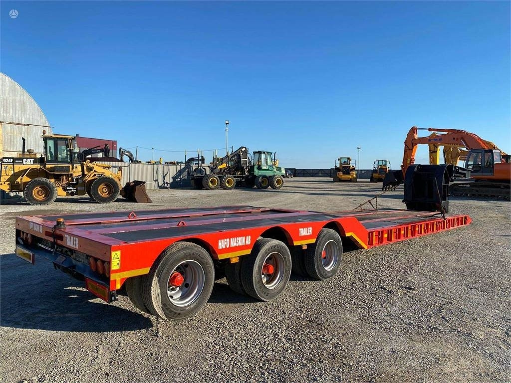 Hako Gooseneck lowbed , axle lift - Semi-trailer low bed: gambar 3 Hako Gooseneck lowbed , axle lift - Semi-trailer low bed: gambar 3
