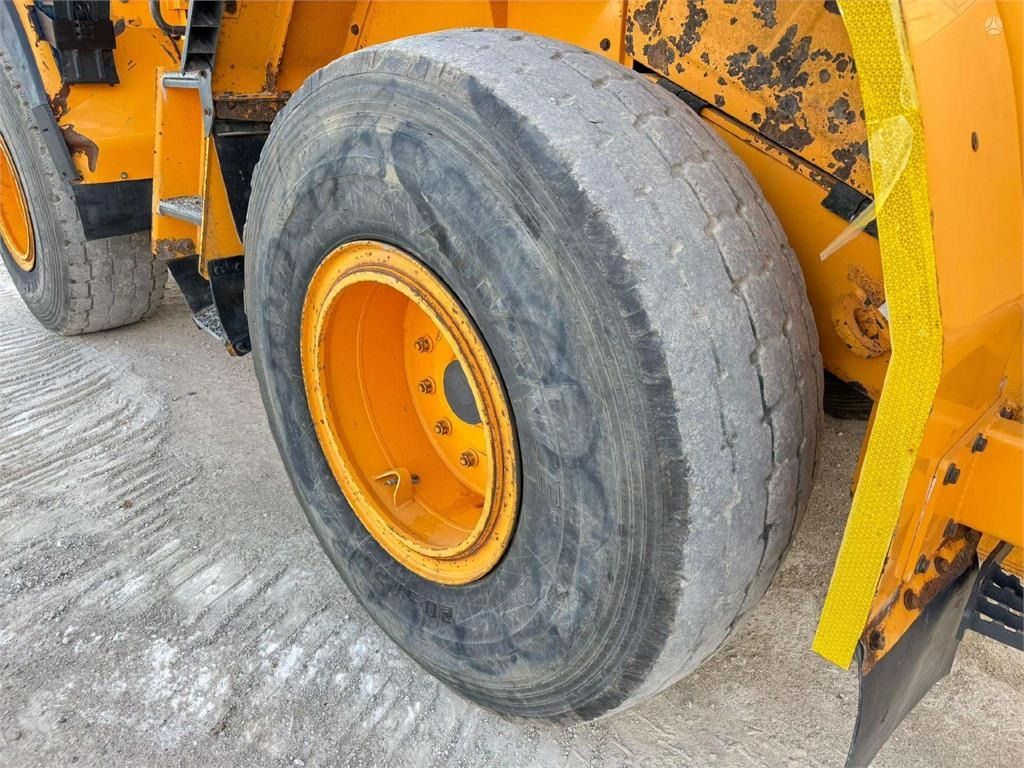Wheel loader Hyundai HL 955: gambar 22