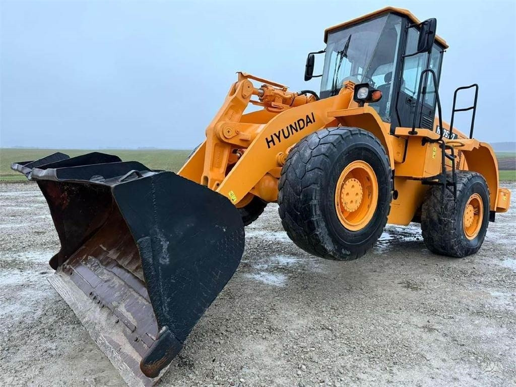 Hyundai HL757-7, third line - Wheel loader: gambar 1 Hyundai HL757-7, third line - Wheel loader: gambar 1