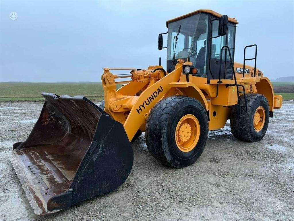 Hyundai HL757-7, third line - Wheel loader: gambar 3 Hyundai HL757-7, third line - Wheel loader: gambar 3