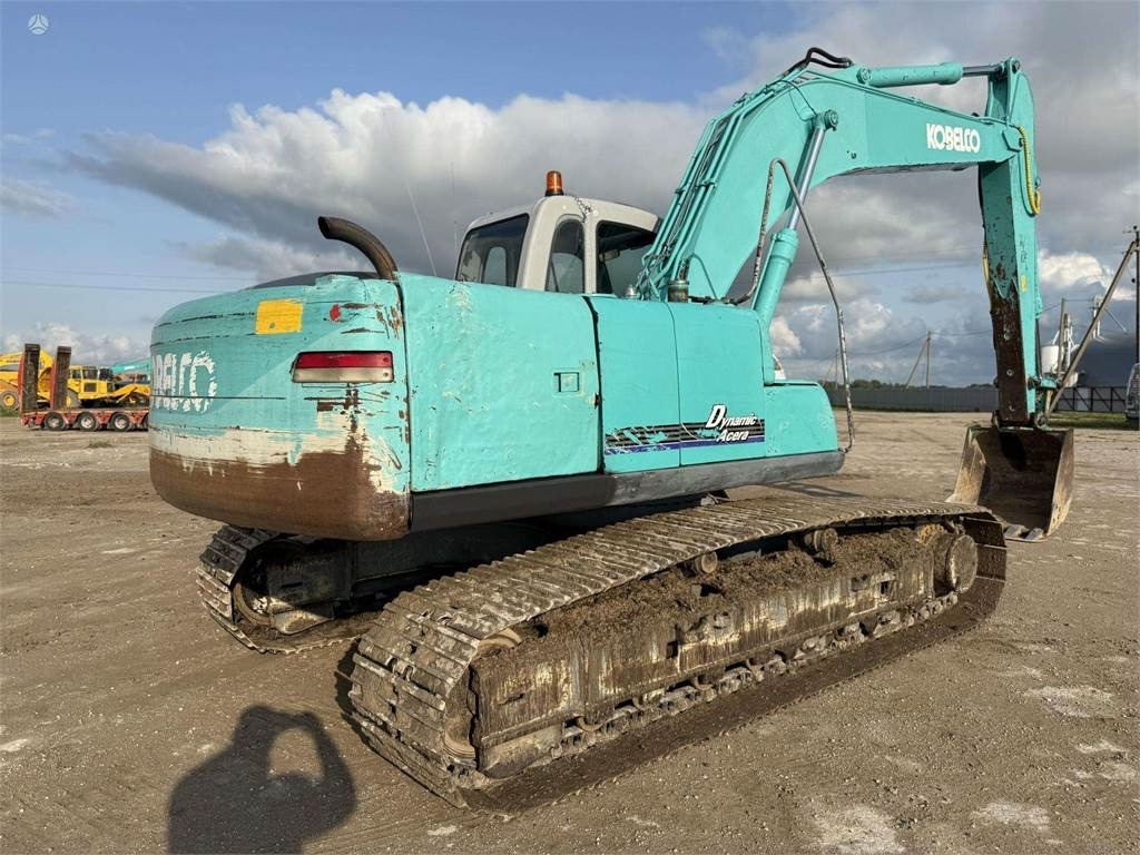 Kobelco SK 210'LC-6 - Ekskavator perayap: gambar 4 Kobelco SK 210'LC-6 - Ekskavator perayap: gambar 4