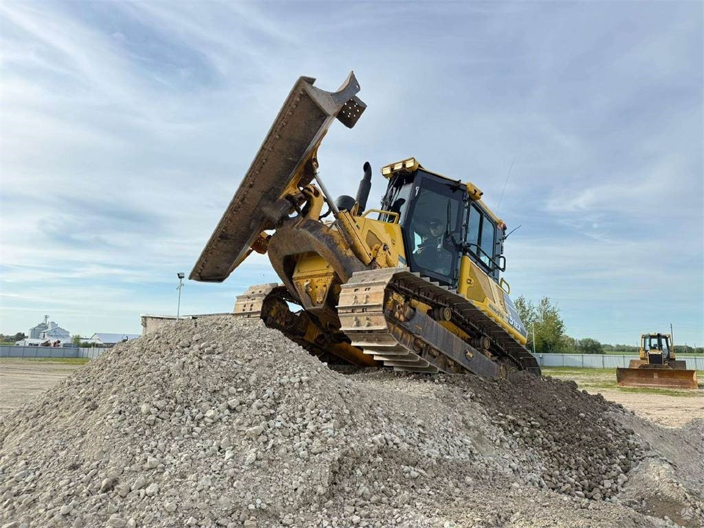 Komatsu D51EX-22 , GPS ready - Bulldozer: gambar 1 Komatsu D51EX-22 , GPS ready - Bulldozer: gambar 1