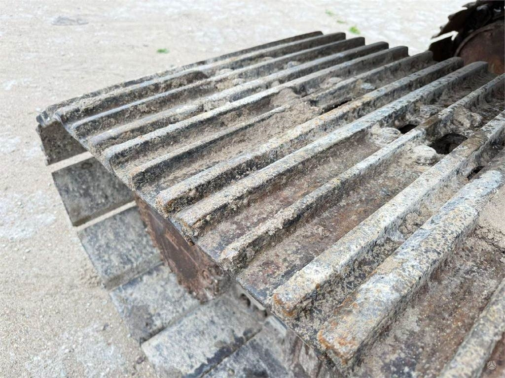 Ekskavator perayap Komatsu PC 190 LC-8: gambar 19