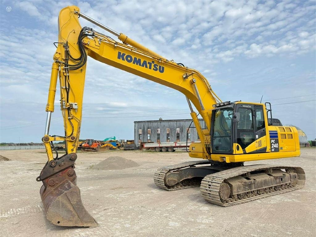 Komatsu PC 240 LC-10 - Ekskavator perayap: gambar 1 Komatsu PC 240 LC-10 - Ekskavator perayap: gambar 1