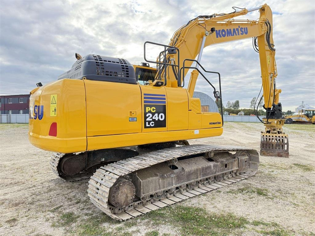 Komatsu PC 240 LC-11 - Ekskavator perayap: gambar 5 Komatsu PC 240 LC-11 - Ekskavator perayap: gambar 5