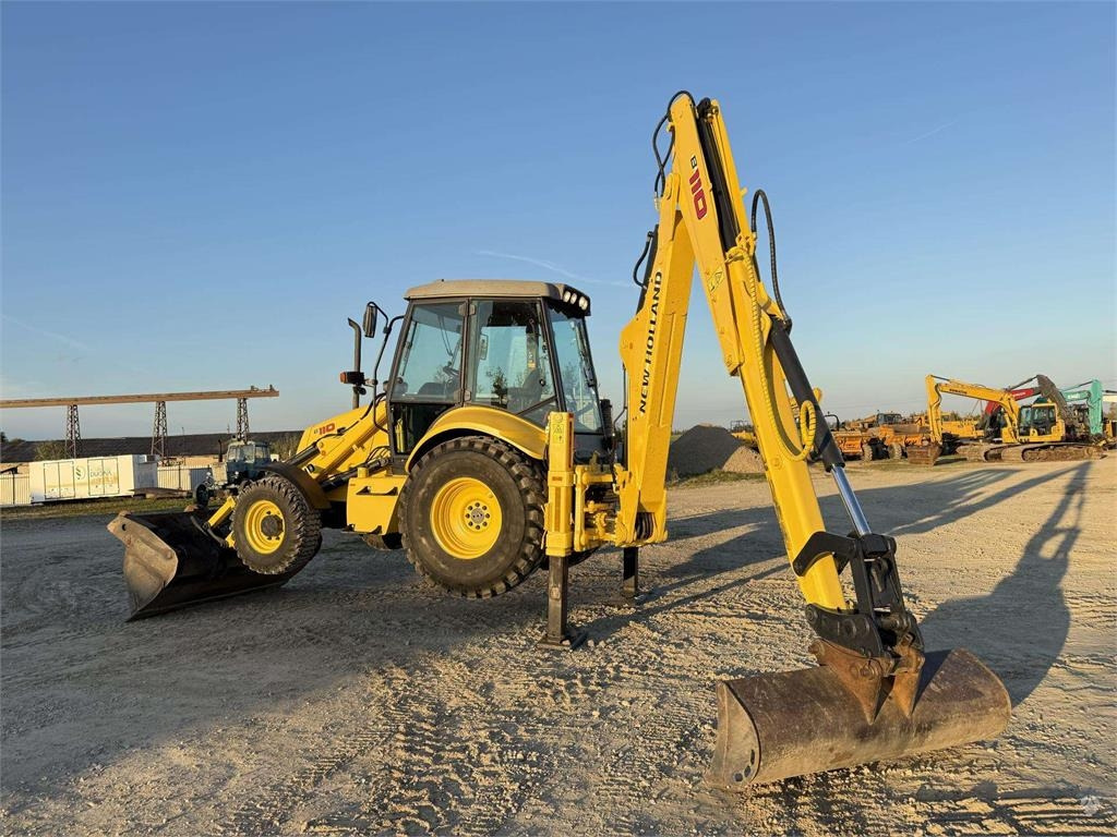 New Holland B 110-4PT , 2 quick couplers - Backhoe loader: gambar 5 New Holland B 110-4PT , 2 quick couplers - Backhoe loader: gambar 5