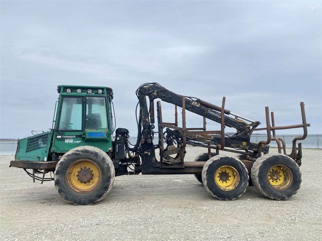 Timberjack 1010 , VISAS ARBA DALIMIS - Forwarder: gambar 3 Timberjack 1010 , VISAS ARBA DALIMIS - Forwarder: gambar 3