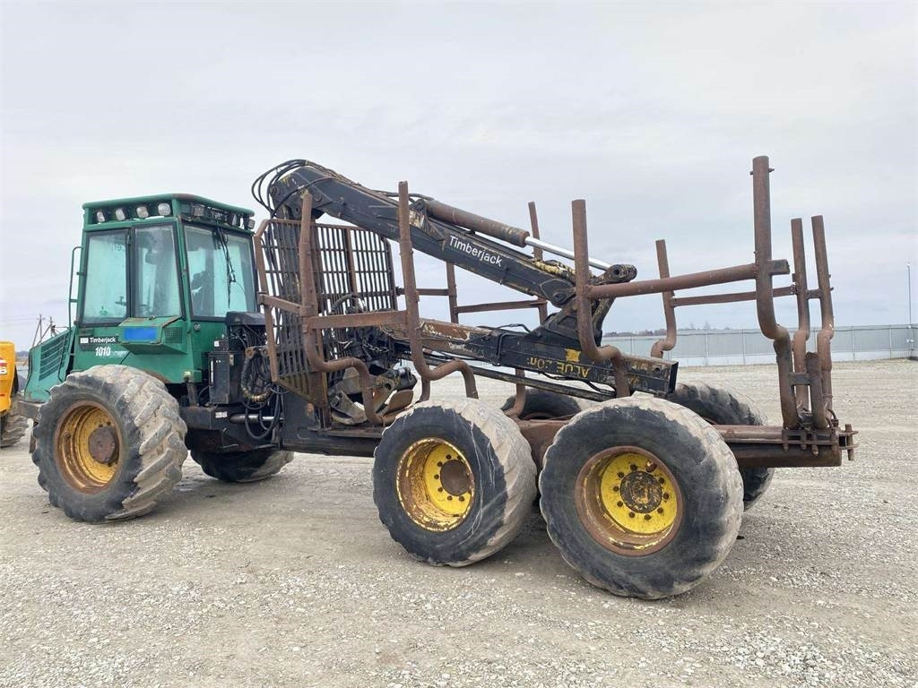 Timberjack 1010 , VISAS ARBA DALIMIS - Forwarder: gambar 4 Timberjack 1010 , VISAS ARBA DALIMIS - Forwarder: gambar 4