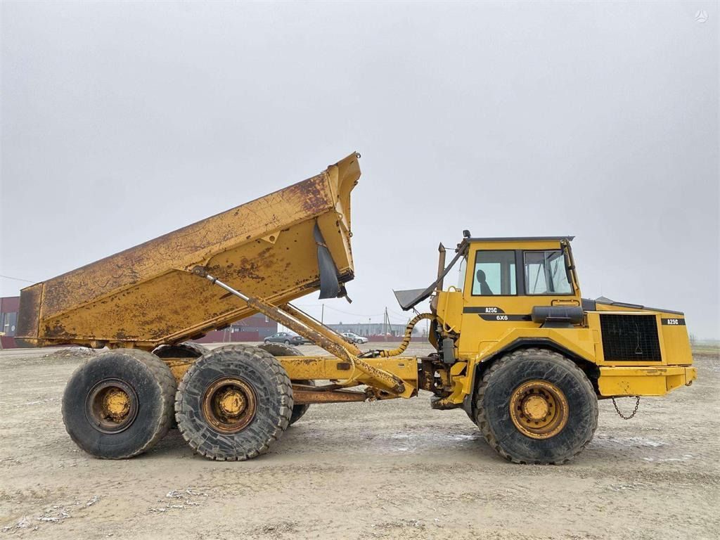Volvo A25C - Tempat sampah artikulasi: gambar 2 Volvo A25C - Tempat sampah artikulasi: gambar 2