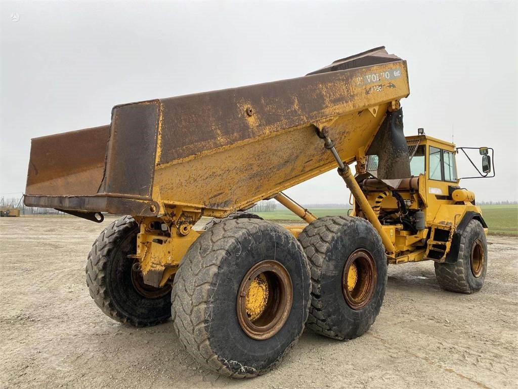 Volvo A25C , Nr.6 - Tempat sampah artikulasi: gambar 3 Volvo A25C , Nr.6 - Tempat sampah artikulasi: gambar 3