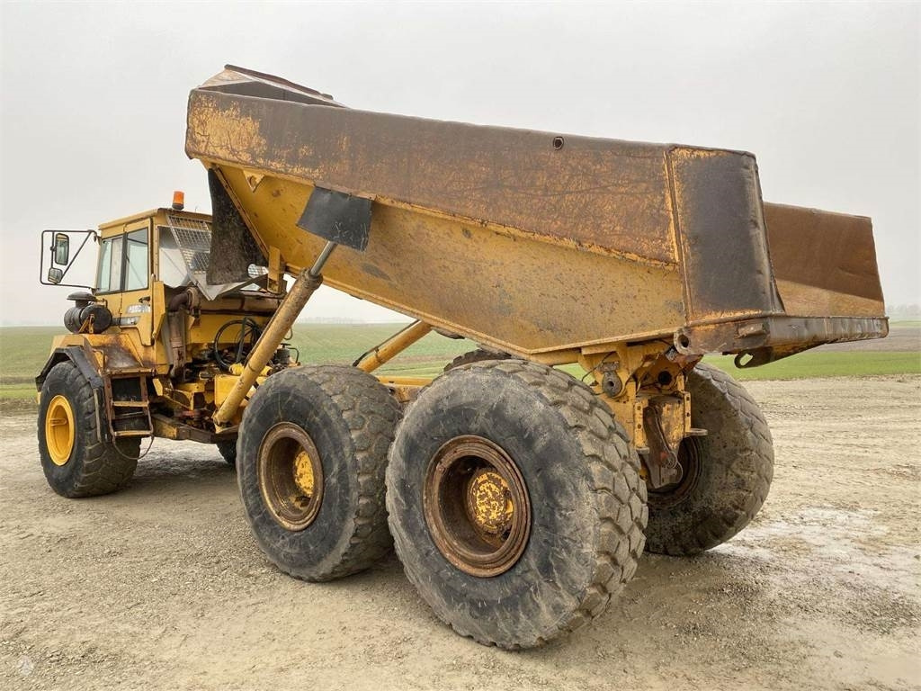 Volvo A25C , Nr.8 - Tempat sampah artikulasi: gambar 4 Volvo A25C , Nr.8 - Tempat sampah artikulasi: gambar 4