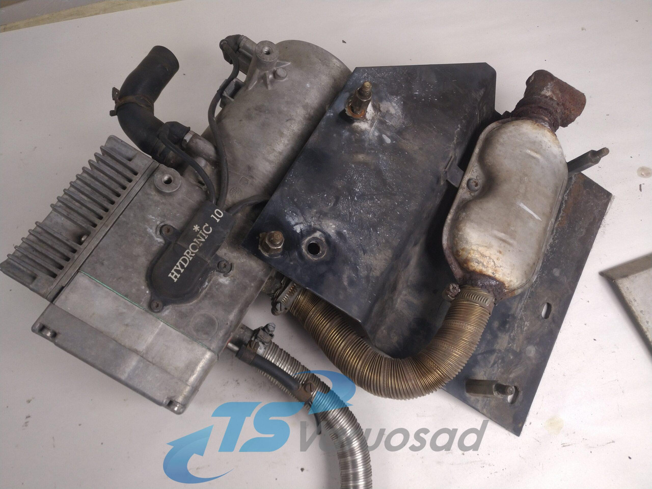 DAF Auxiliary heater HYDRONIC M D10W - Pemanasan/ Ventilasi untuk Truk: gambar 1 DAF Auxiliary heater HYDRONIC M D10W - Pemanasan/ Ventilasi untuk Truk: gambar 1