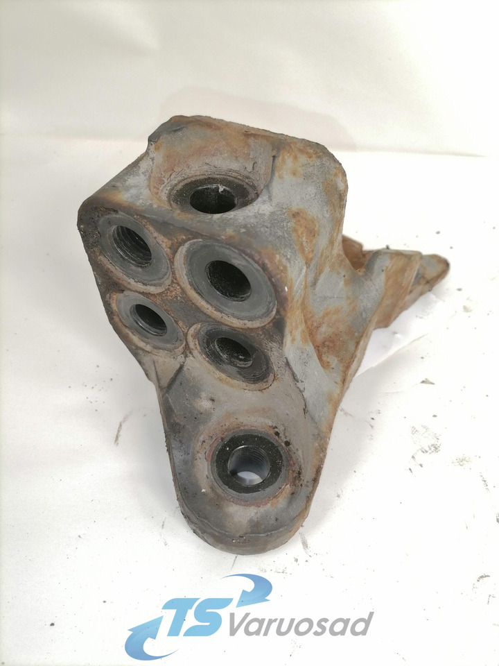 DAF Engine bracket 1670903 - Suku Cadang Mesin untuk Truk: gambar 3 DAF Engine bracket 1670903 - Suku Cadang Mesin untuk Truk: gambar 3